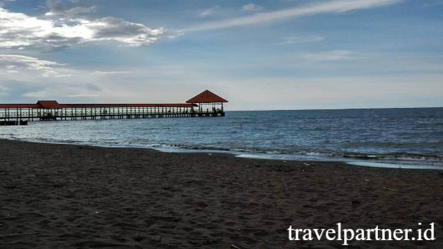 Pesona Pantai Purwahamba Indah yang Tak Terlupakan