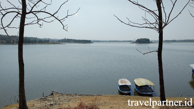 Eksplorasi Lengkap Wisata Alam Waduk Cacaban